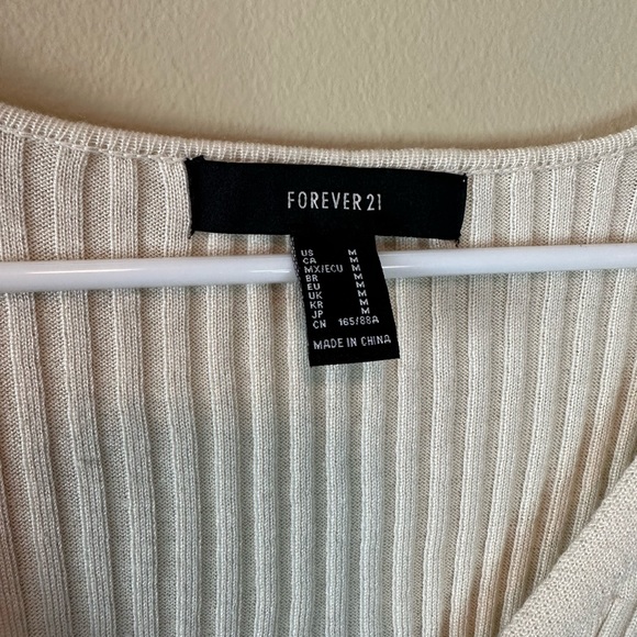 Button down crop top - Picture 2 of 5